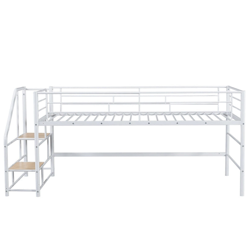 Lit mezzanine mi-hauteur en métal blanc, taille double, avec escalier de rangement et barrière