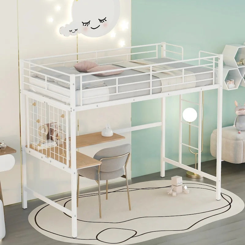 Lit mezzanine blanc simple en métal avec bureau, échelle et grille métallique pour enfants